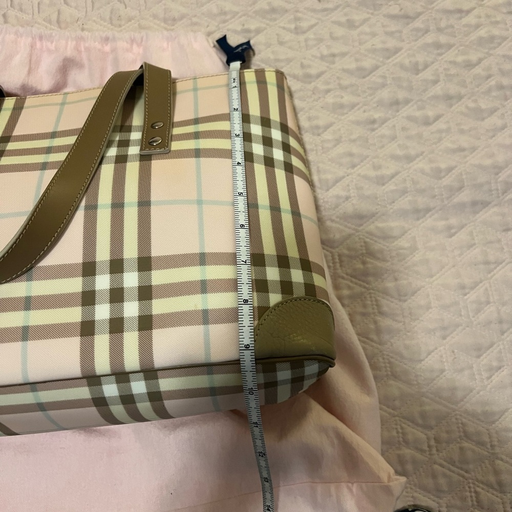 Burberry tote pink with COA and dust bag - Picture 14 of 17